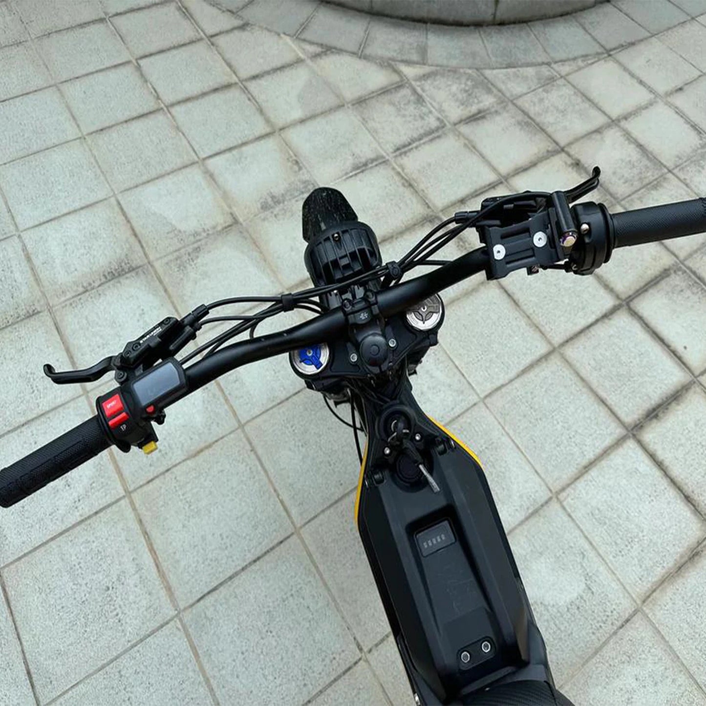 Freego Electric Dirt Bike 8000W 72V 30AH Battery N1 Off Road Electric Motorcycle 19" Fat Tire Full Suspension UL Certified
